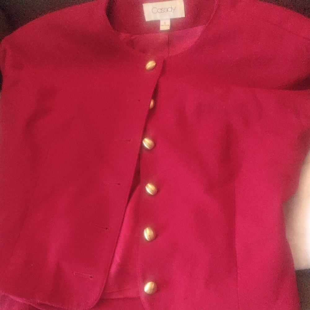 Red and Gold Blazer with Structured Formal Design